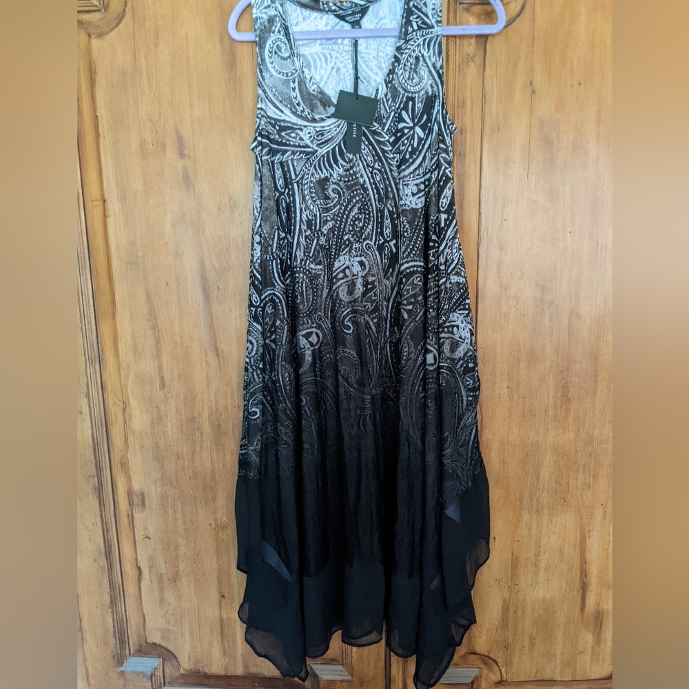 Vera Wang Night Gown